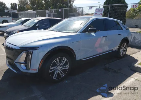 2024 Cadillac Lyriq Tech W/1Sa z USA, uszkodzony, nr VIN 1GYKPMRK6RZ104575